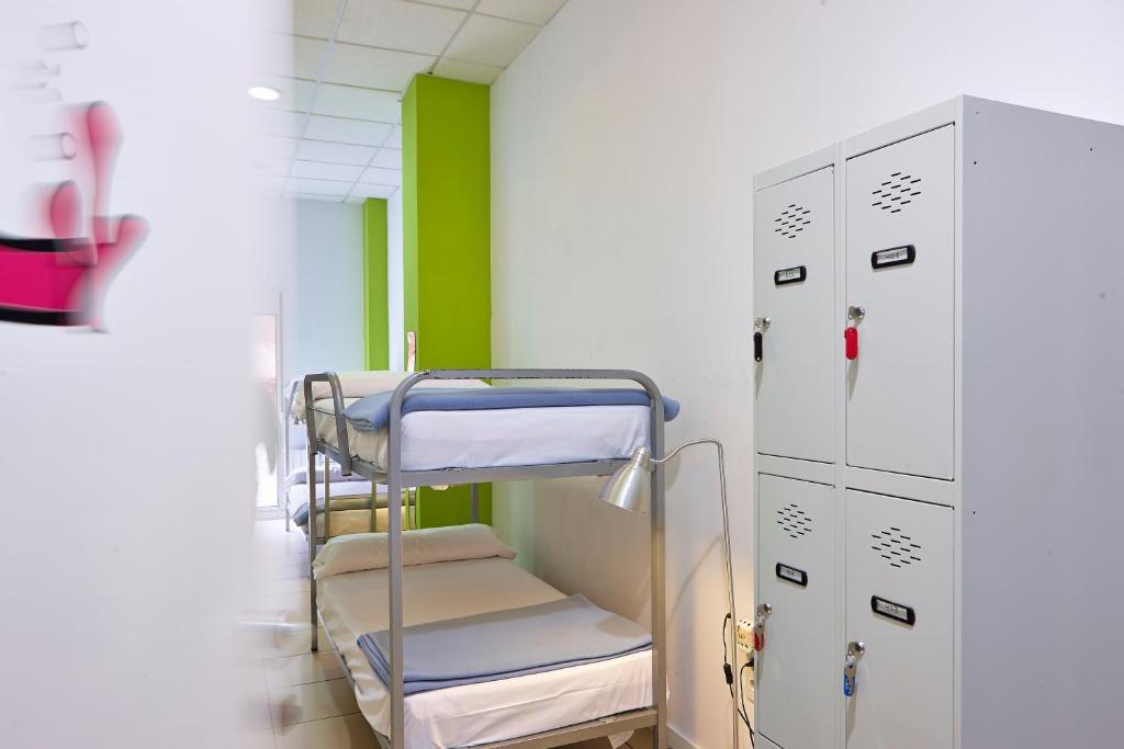 Pil Pil Hostel Билбао Стая снимка