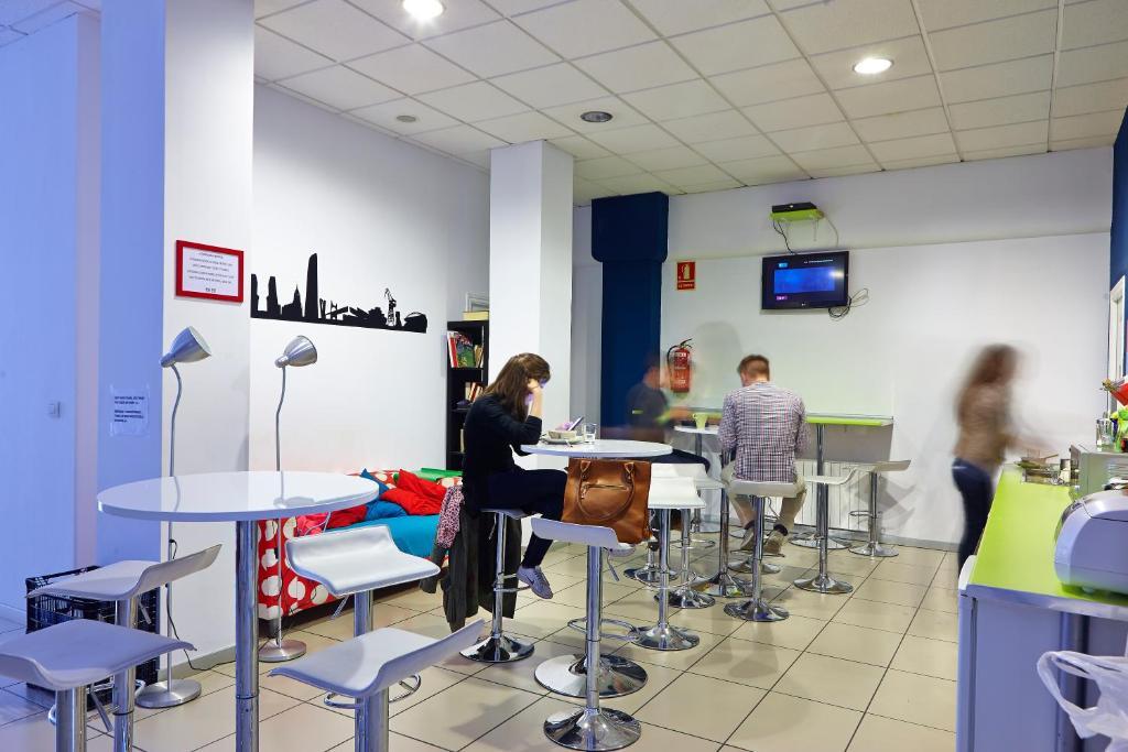 Pil Pil Hostel Билбао Екстериор снимка