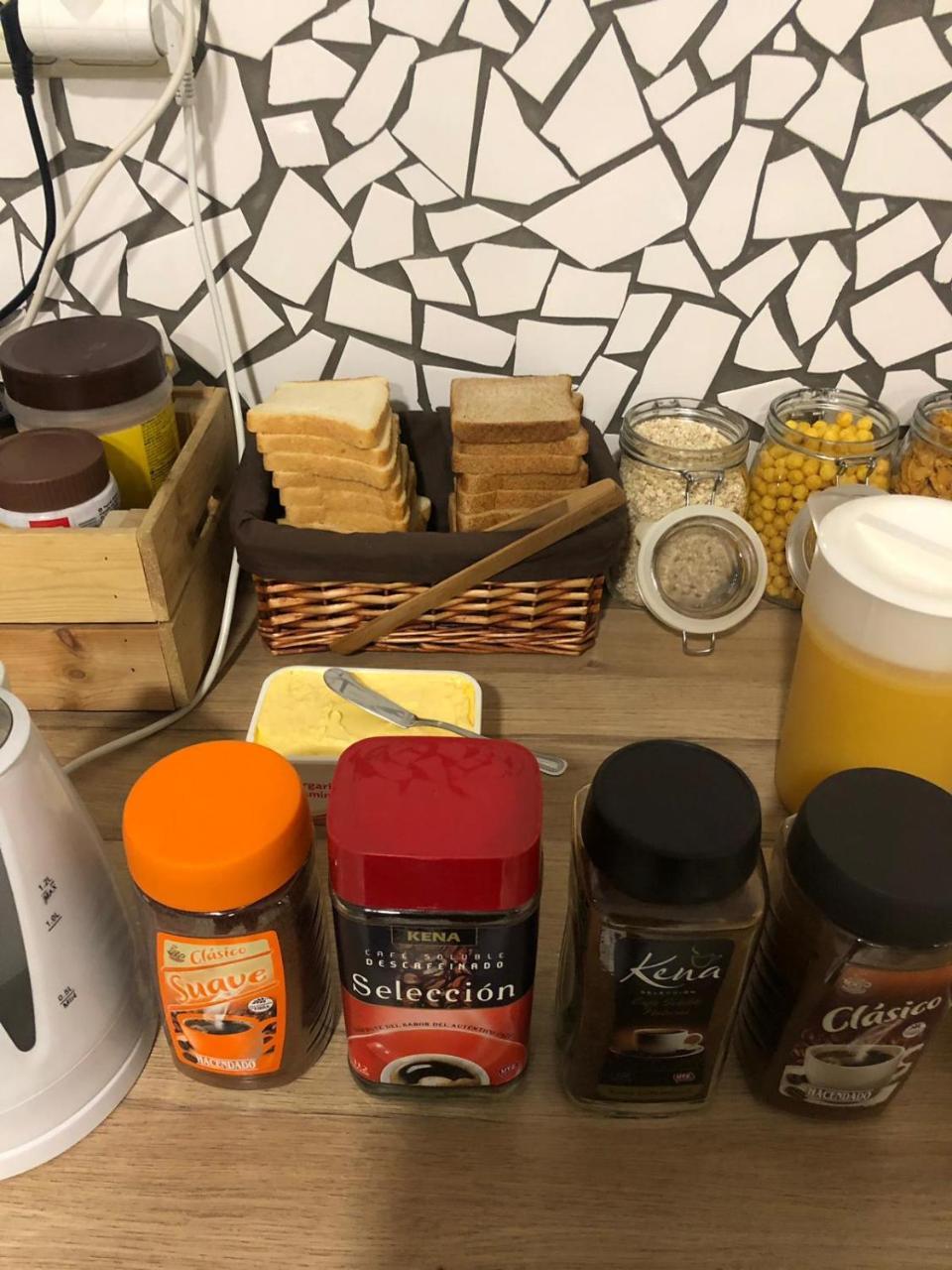 Pil Pil Hostel Билбао Екстериор снимка